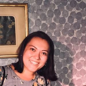 Meet your Posher, Josiane